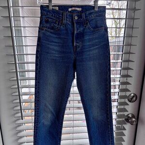 Levi's Wedgie Straight Jeans Medium Wash W23 L28